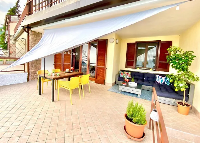 Elisa - Theater Apartamento